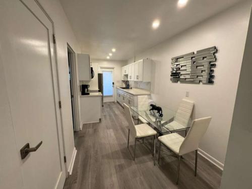 Modern Lake Eola Condo in the Heart of Thornton Park in Other