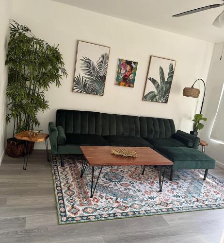 Renovated Condo Lake Eola View Great Location in Other