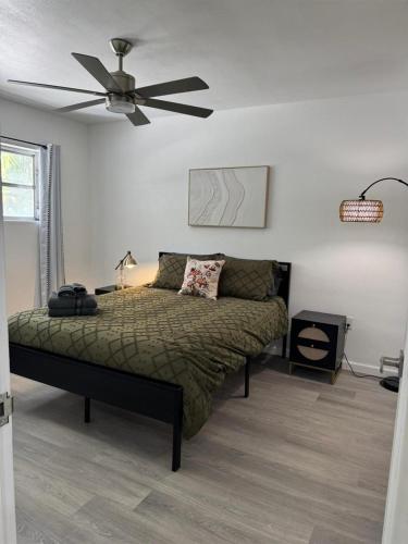 Renovated Condo Lake Eola View Great Location in Other