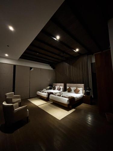 Cinnamon Sunset Villa in Kurunegala Town Udawalpola