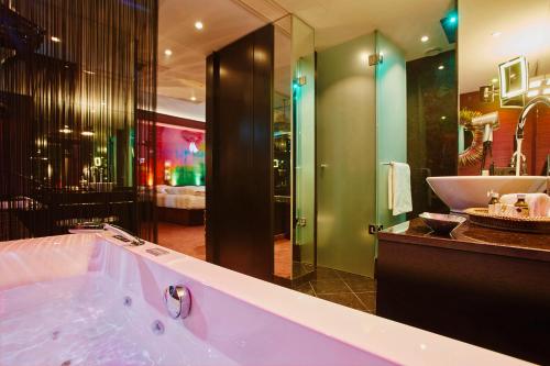 Savoy Hotel Room Type - Junior Suite