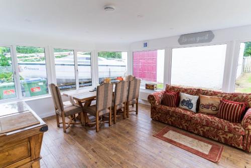 Kerry Wish Cottage - Valentia Island in Knights Town