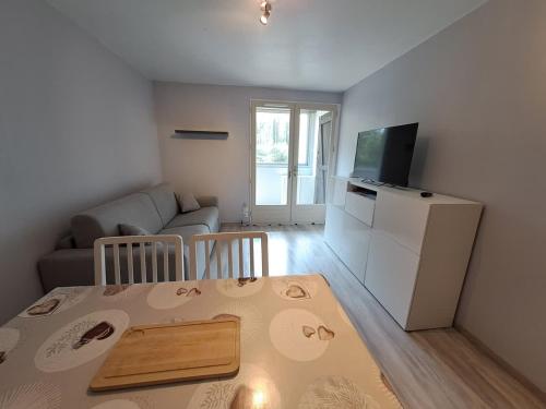 Proche commerces vue foret