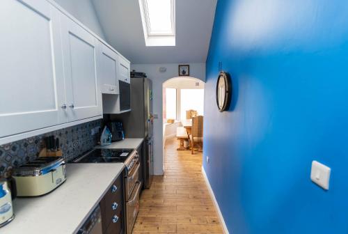 Kerry Wish Cottage - Valentia Island in Knights Town