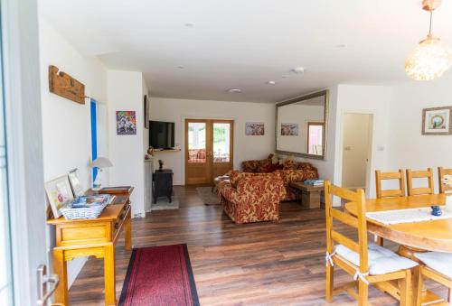 Kerry Wish Cottage - Valentia Island in Knights Town