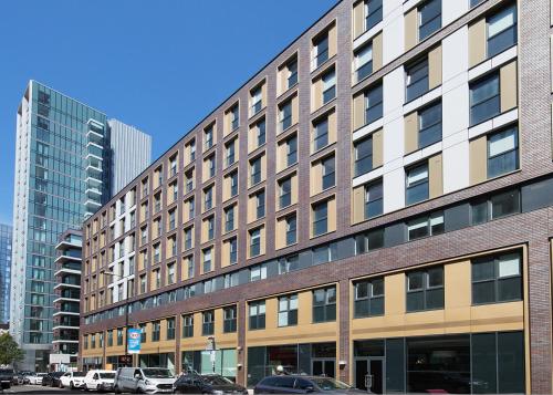 Student Only Modern Ensuite at Drapery Place near Tower Hamlets, Londyn