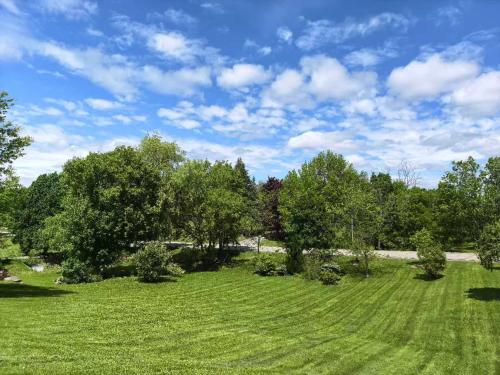 Luxury Private Room with Garden View - Newmarket, Ontario in Newmarket (ON)