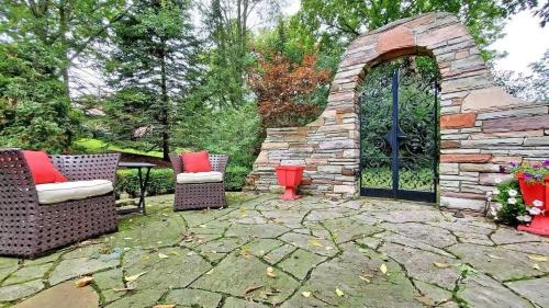 Luxury Private Room with Garden View - Newmarket, Ontario in Newmarket (ON)