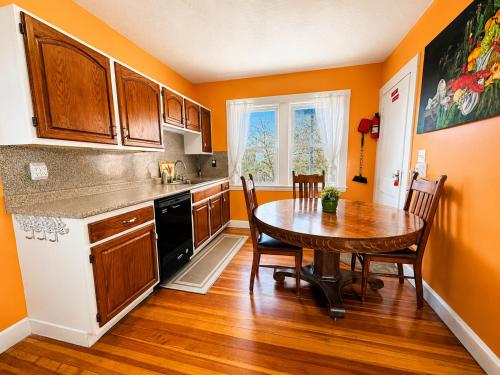 Victorian Condo in Jamaica Plain
