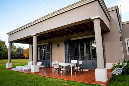 Casa quinta Capitán Sarmiento - 8 personas con parque y parrilla (Casa quinta Capitan Sarmiento - 8 personas con parque y parrilla) in Capitan Sarmiento