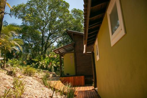Cabana Cristal Amarte perto Templo Budista com vista in Tres Koroas