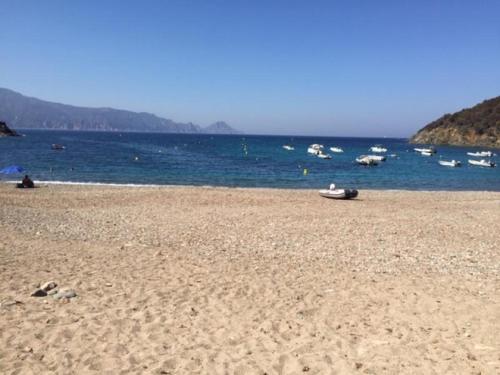 Gîte en pierres locales (Gite en pierres locales) in 帕爾蒂內洛