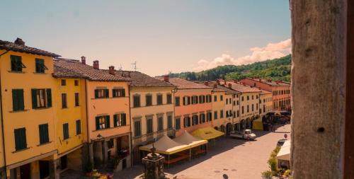 la pace camere con bagno nel centro storico di Stia - Stia