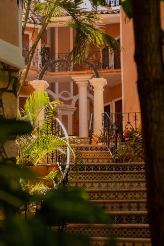Exterior view, Hotel Santa Fe in Puerto Escondido