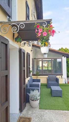 Castellato Country House in Mornico Losana