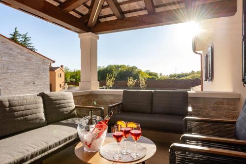 Balkons/terase, Villa Ciburi, a luxurious villa in the heart of Istria in Heki