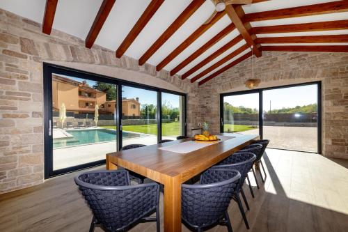 Iekārtas, Villa Ciburi, a luxurious villa in the heart of Istria in Heki