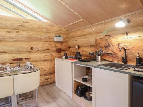 Hotelli välisilme, Owl Valley Cabin in Llansantffraid