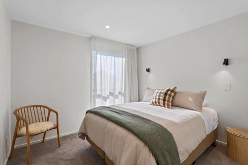 Relaxed luxury designed for comfortable stays - image 4
