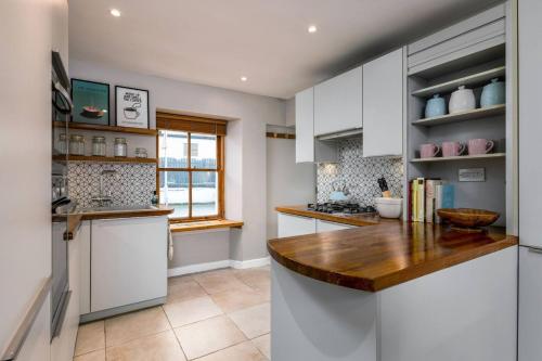 Pear Tree Cottage, Dunblane in Dunblane