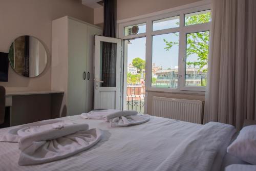 Mar boutique's luxury apartment - image 12