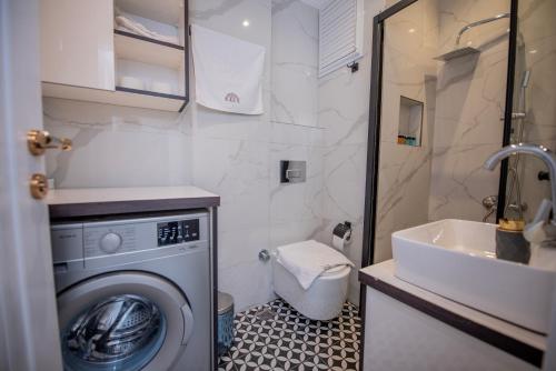 Mar boutique's luxury apartment - image 7