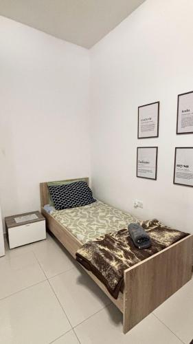 4 Person Sliema Spacious Room Airconditioned and Self Check 3