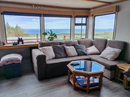35 Wester Bonnyton with Stunning Sea Views in Макдафф