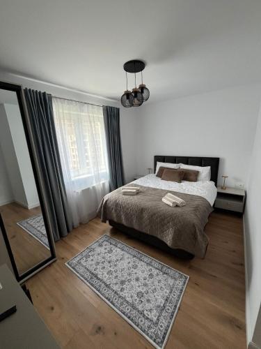 Mosaic Urban Retreat with Free Parking - image 3
