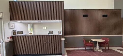 Előcsarnok, Regency Inn & Suites in Milton (Florida)