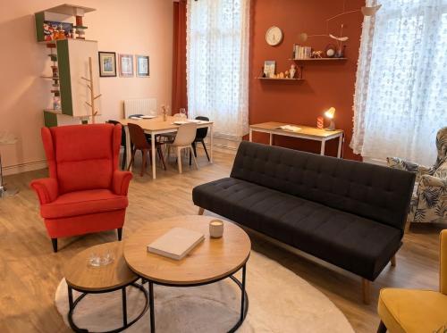 T2 Hypercentre Angers, Balcon, Fresques
