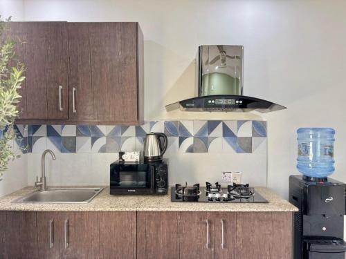 Luxury Emerald Apartment Islamabad - image 2