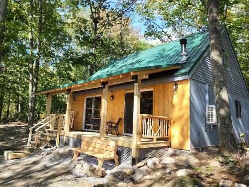 Mill Pond Waterfront Cabin On The Way To Sugarloaf in Farmington (ME)