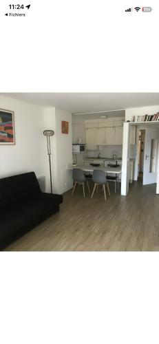 location studio lit King size in Sausset-Les-Pins