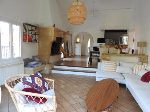 Villa de charme, Piscine & Pool House, 10 min d'Aix in Venelles