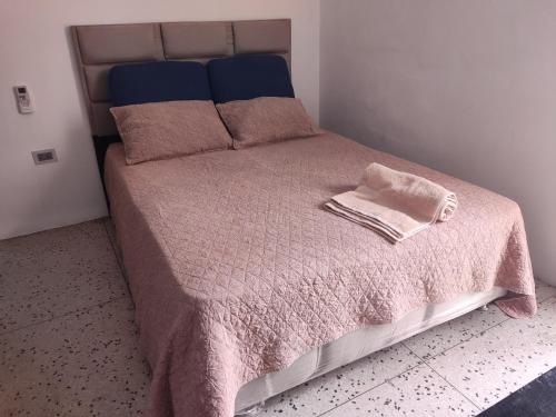 Alojamiento privado con balcon en La Soledad in Maracay