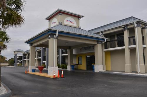 Baymont Inn - image 7