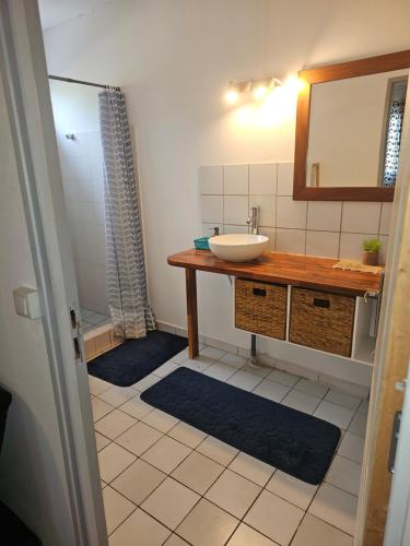Salle de bain, Paradies Caraïbes I (Paradies Caraibes I) in Les Abymes