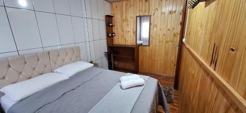1 double bed