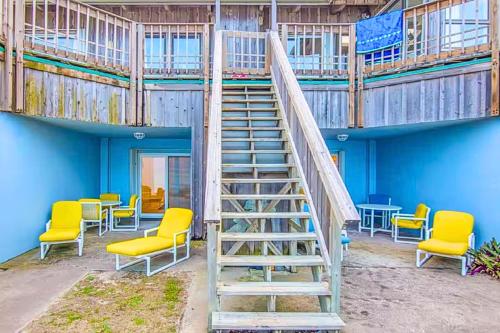 Facilities, 6811 Highway A1A 2 in Melbourne Beach (FL)