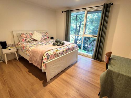 Grey Gum Getaway Tecoma in Ferntree Gully
