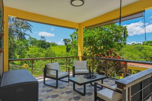 La Casita Amarilla en Utuado, Puerto Rico in Utuado