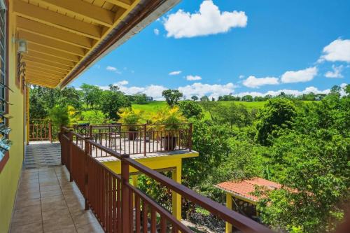La Casita Amarilla en Utuado, Puerto Rico in Utuado