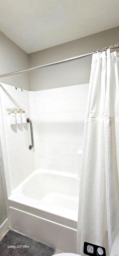 Cozy Room & Private Bathroom in Linda (CA)