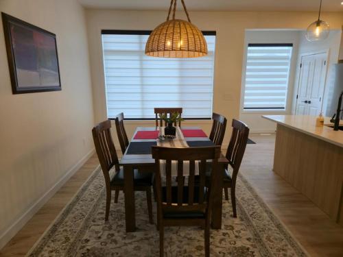 West Edmonton 3 Bed Retreat Perfect for Families in Acheson (AB)