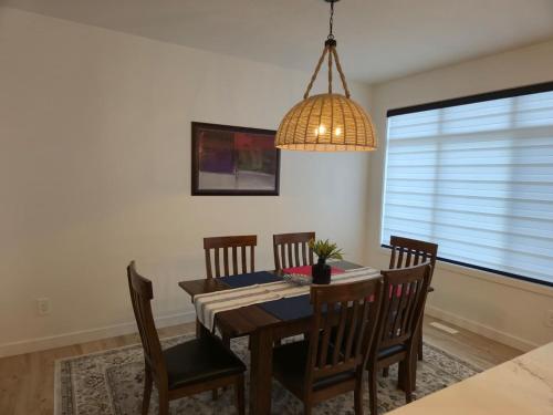 West Edmonton 3 Bed Retreat Perfect for Families in Acheson (AB)