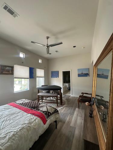 Artist retreat in the heart of Houston in Houston