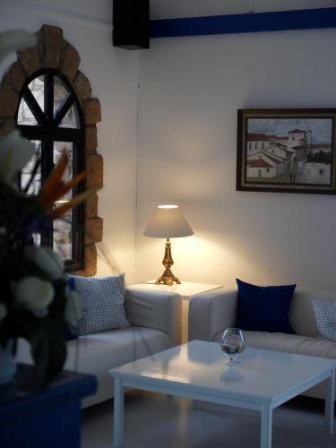 Hilltop Gardens Hotel Apartments - image 2