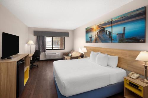 Days Inn by Wyndham Phenix City Near Fort Benning - image 38
