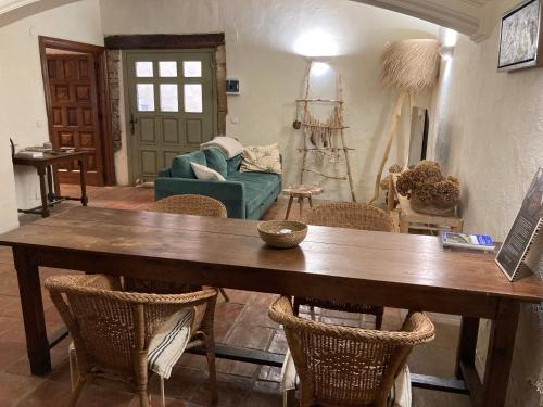 Koplietošanas atpūtas telpa ar TV, Casa Rural Palacio Armiñón (Casa Rural Palacio Arminon) in Estavillo